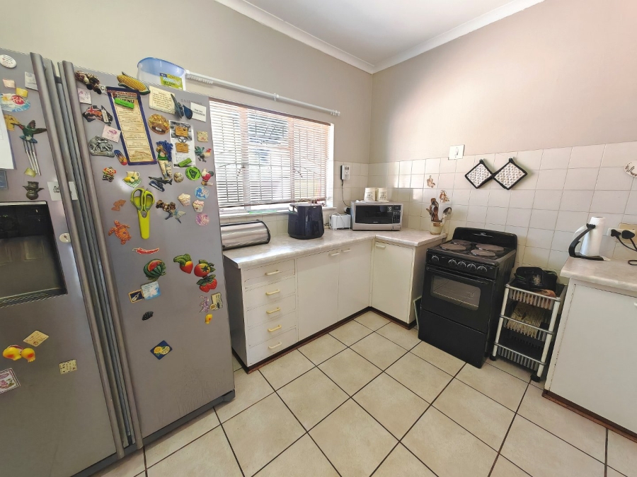 3 Bedroom Property for Sale in Langenhovenpark Free State